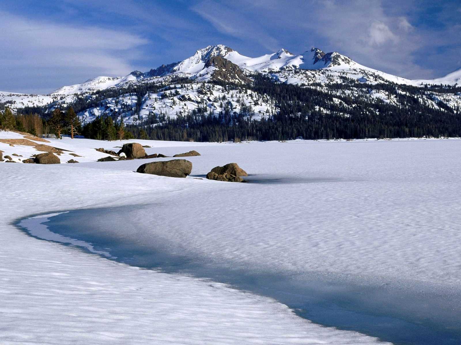 Caples Lake, Sierra Nevada, California